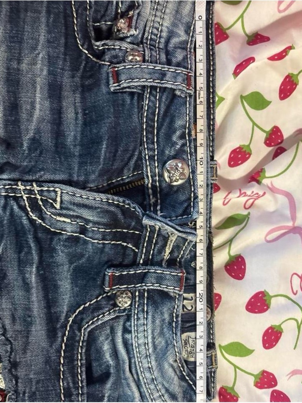 Jeans Subcategory Classification - Picture 5 of 5